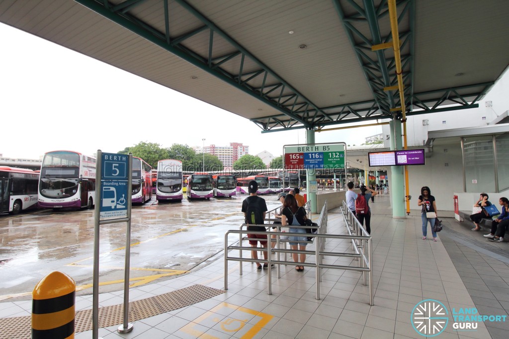 Hougang Central Bus Interchange - Concourse near Berth B5