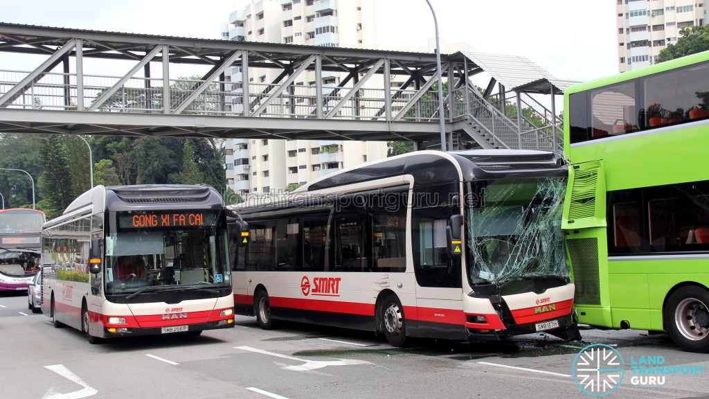 Accident comparison with a passing bus