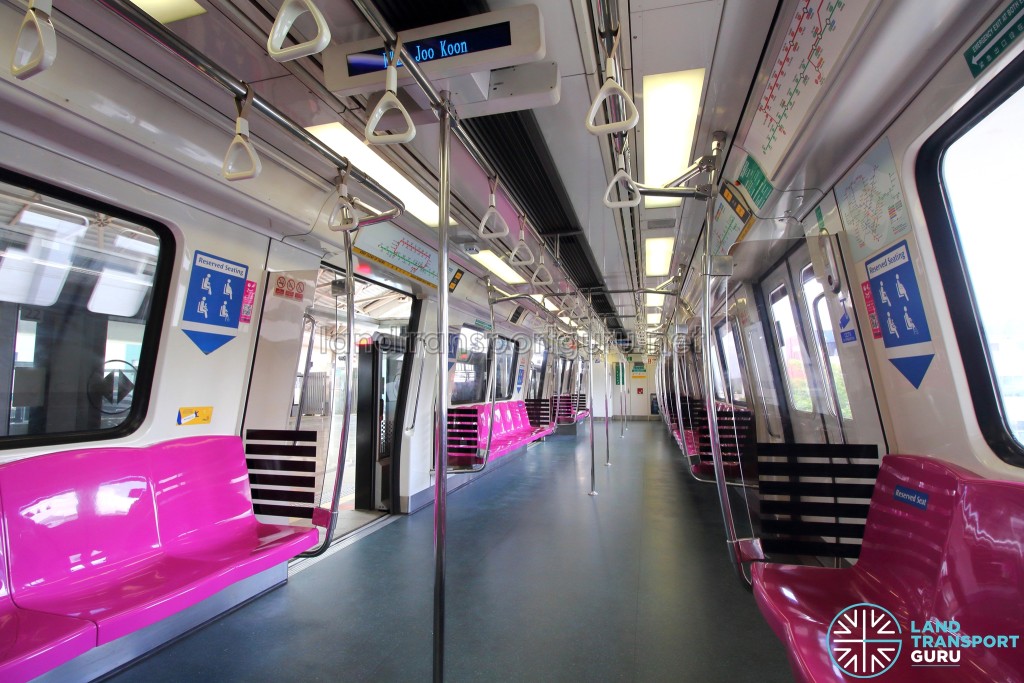 Kawasaki-Nippon Sharyo C751B - Fuchsia car interior