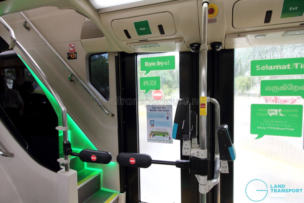 MAN Lion's City DD L Concept Bus (SG5999Z) - Spring barriers allow commuters to return to the lower deck cabin