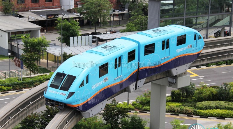 Sentosa Monorail - Blue Train