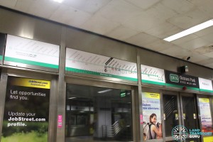 Trial Signage at Outram Park East-West Line Platform A (Jun 2017)