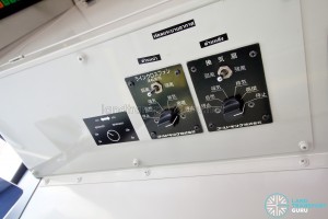 Hino Blue Ribbon City Hybrid - Air conditioner controls