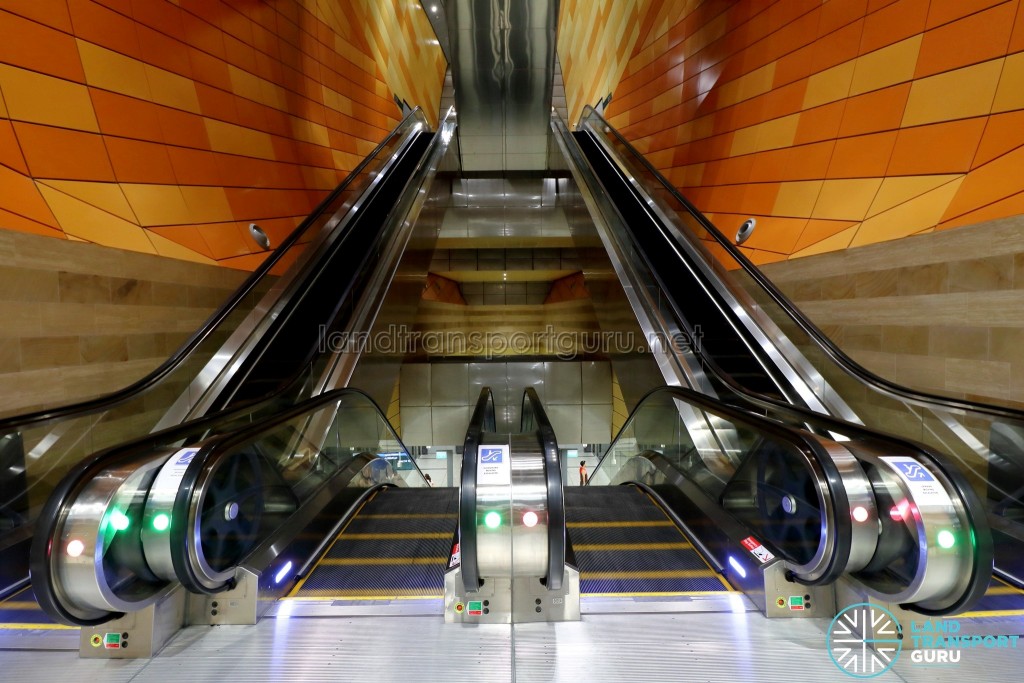 Bencoolen MRT Station - B5 Escalator Landing
