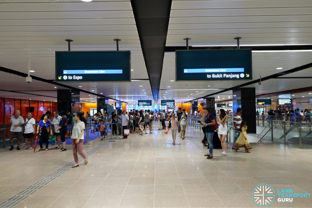 MacPherson MRT Station (DTL) - Concourse Paid Area