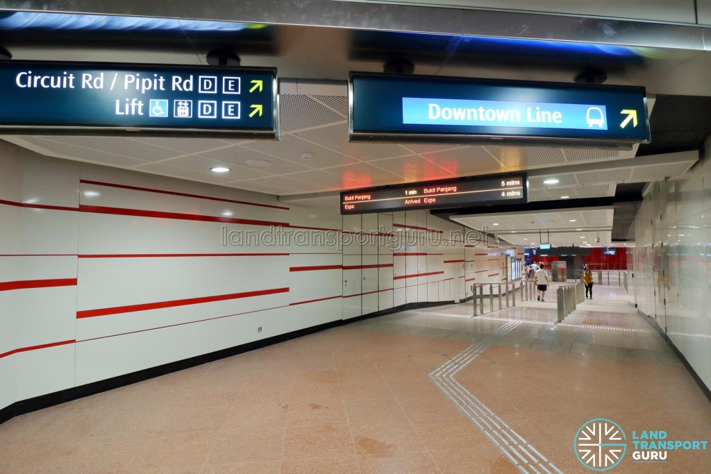 MacPherson MRT Station - Unpaid Link to Downtown Line Station