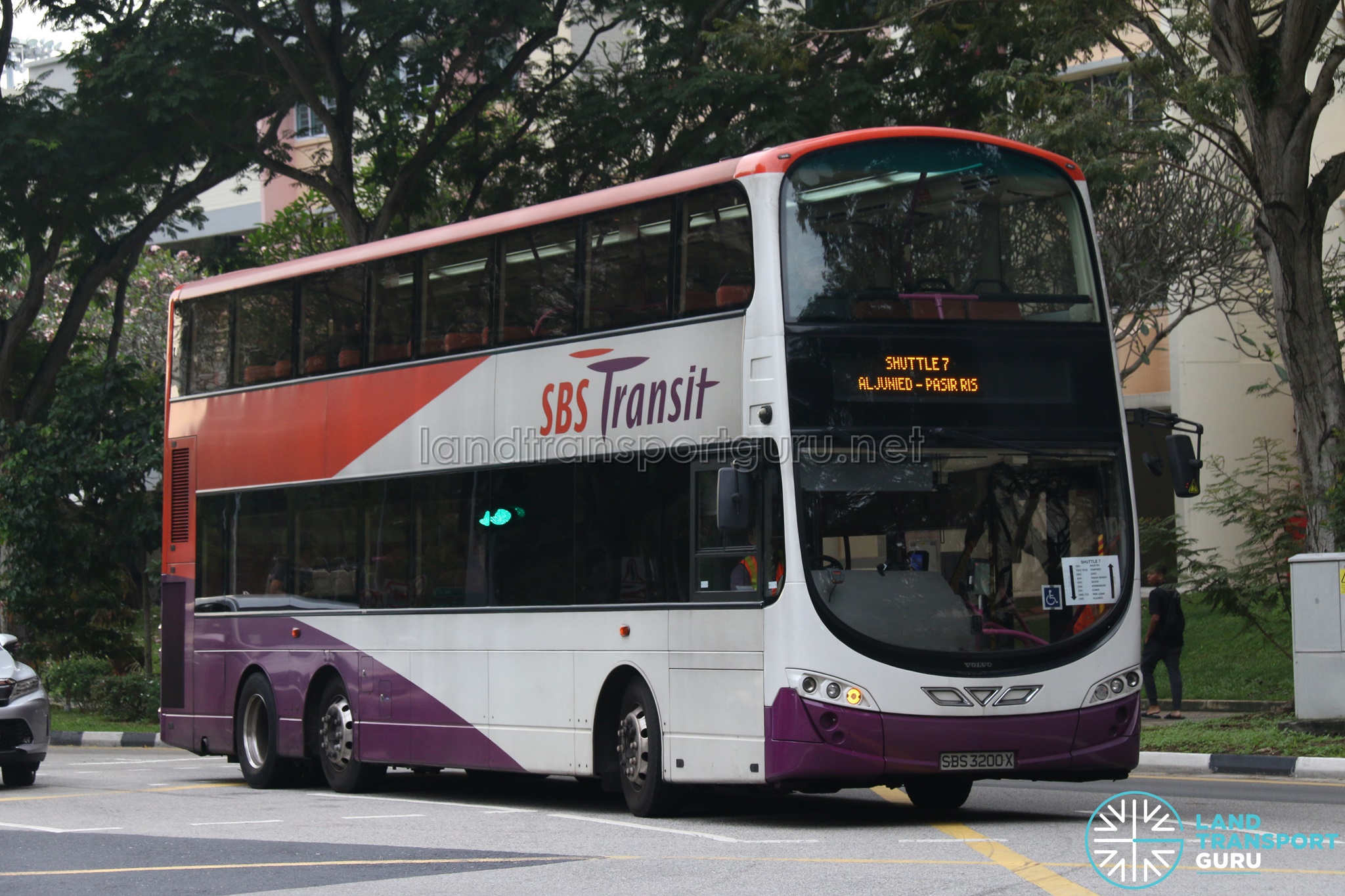 SBS Transit Volvo B9TL Wright (SBS3200X) - Shuttle 7 ...