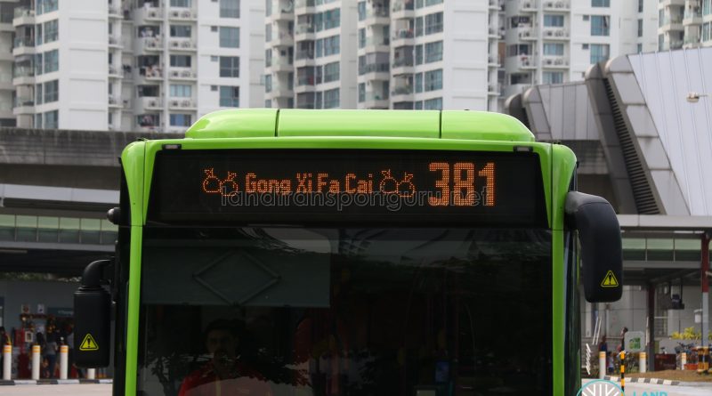 Gong Xi Fa Cai display on Bus 381