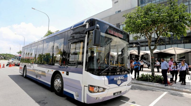 Fully-electric HIGER KLQ6109GEV at the myBas signing ceremony (Photo: BH Online)