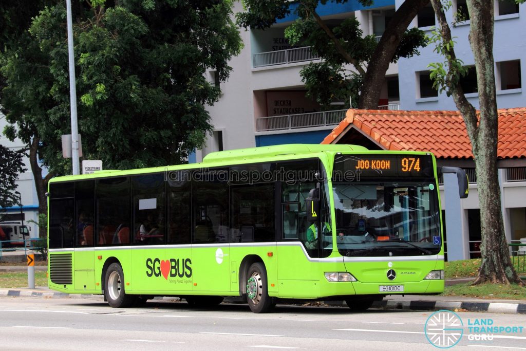 Service 974: Tower Transit Mercedes-Benz Citaro (SG1010C)