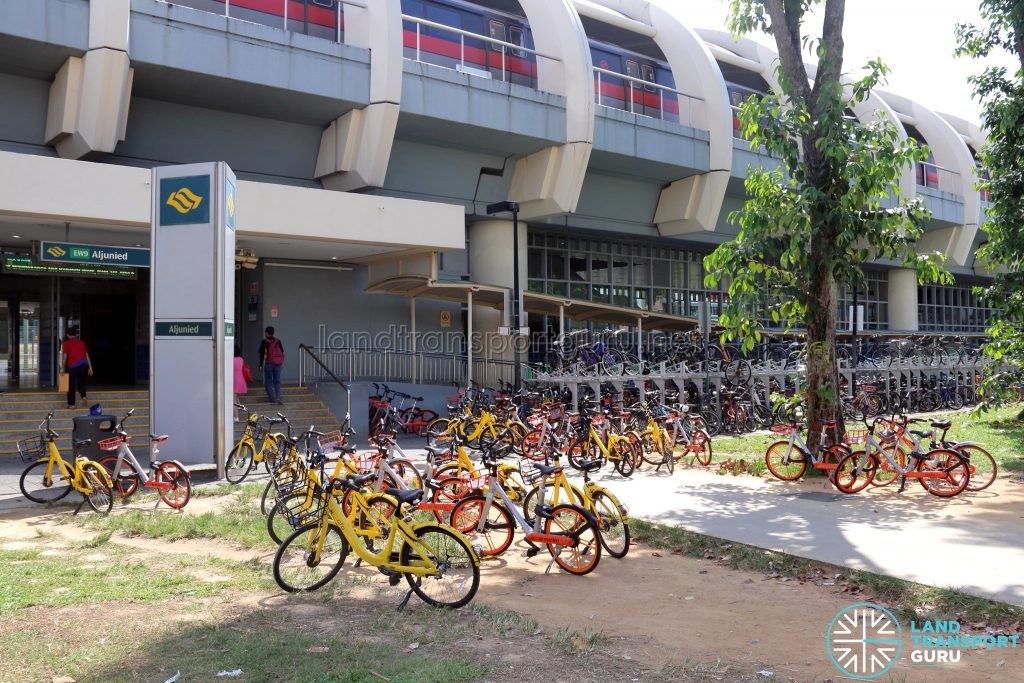 Bike Sharing in Singapore - ShareD Bike InDiscriminate Parking 2 1024x683