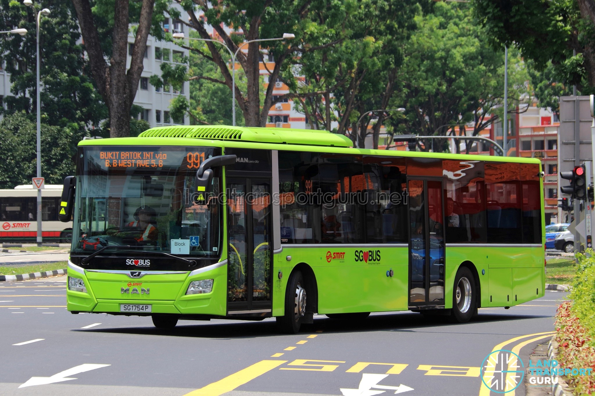 Service 991 - SMRT Buses MAN NL323F (SG1754P)