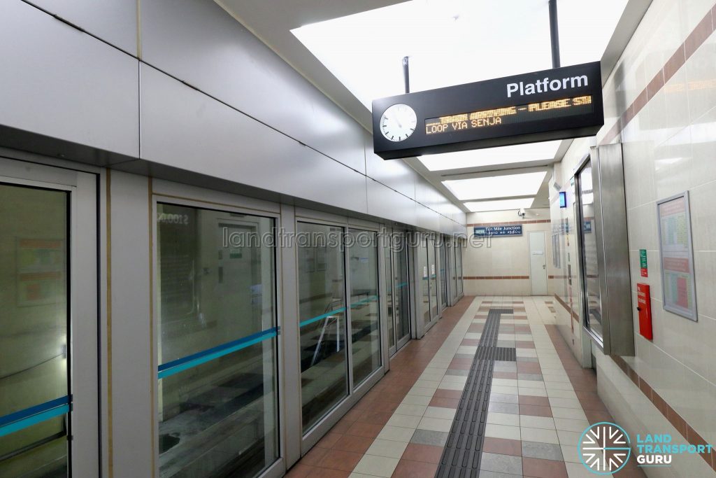 Ten Mile Junction LRT Station - Platform