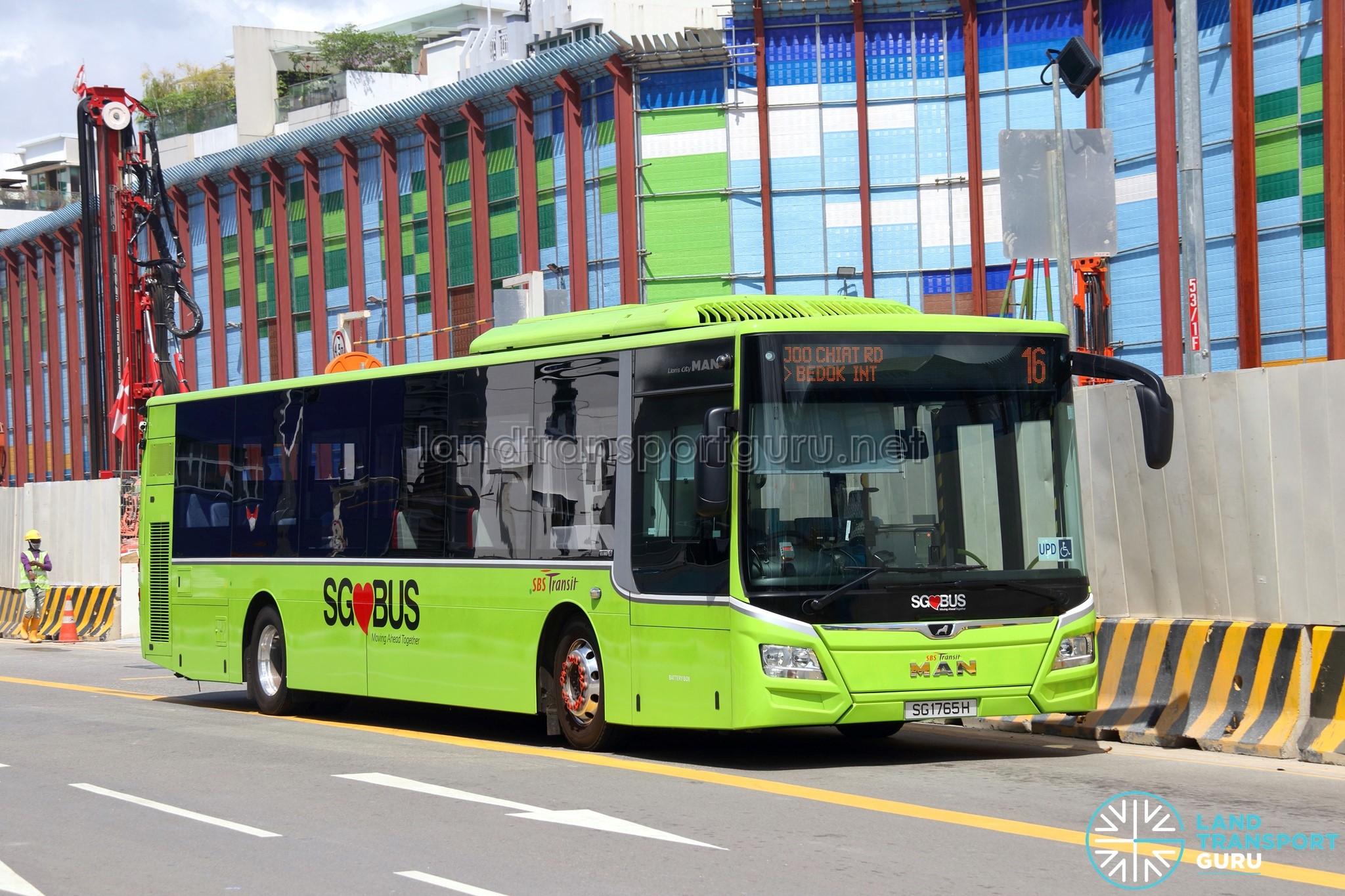 SBS Transit Bus Service 16 - MAN A22 Euro 6 (SG1765H)