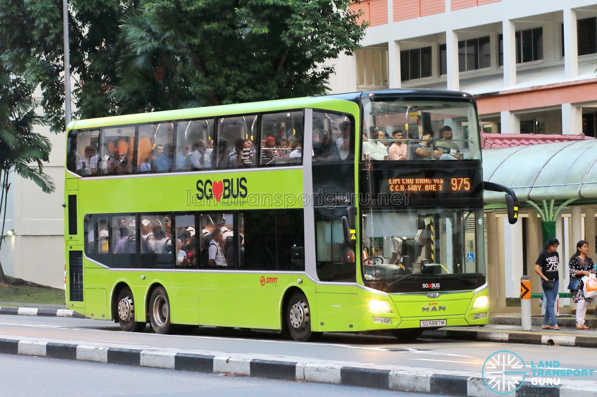 Bus 975 - SMRT Buses MAN A95 (SG5887M)