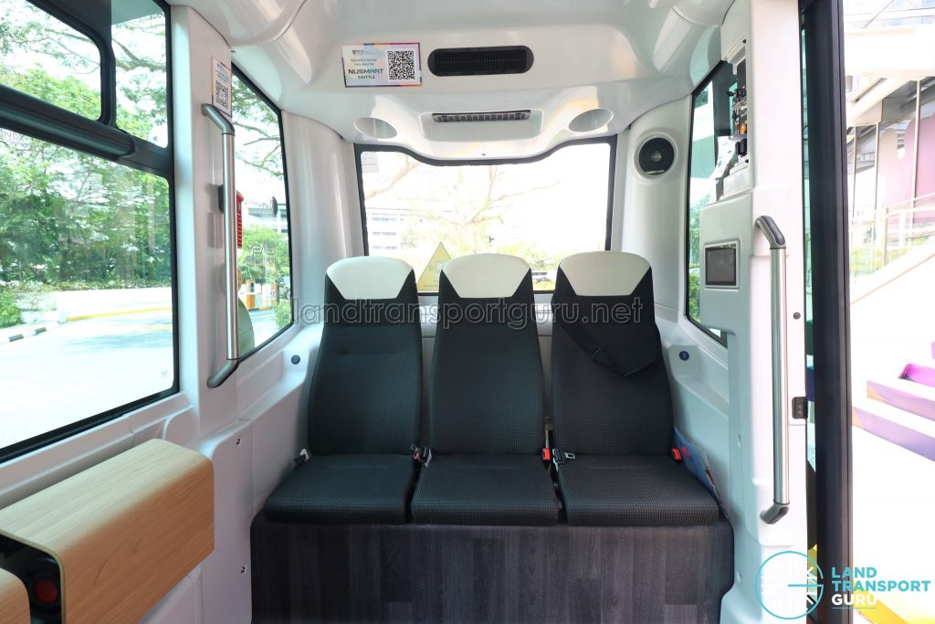 NUSmart Shuttle (Easymile EZ-10) - Right seating