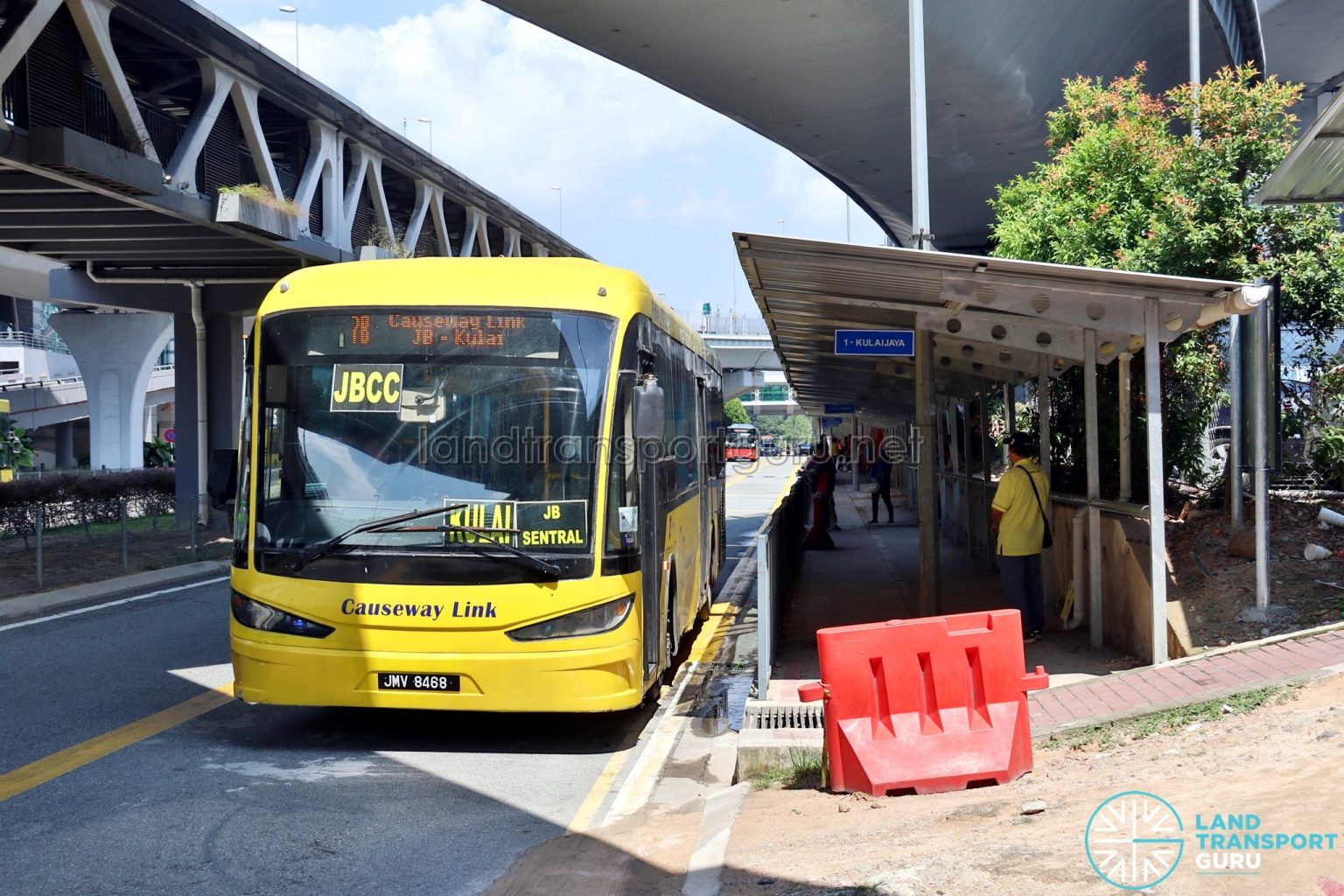 traveller bus stand