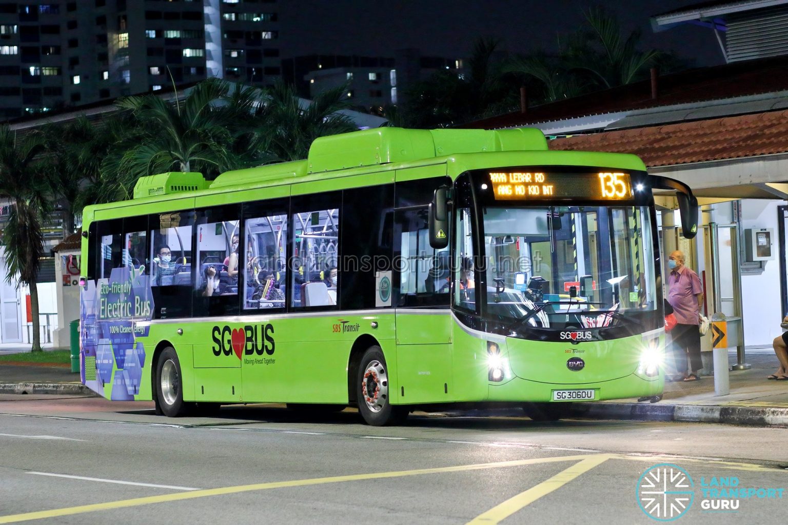 Bus 135: SBS Transit BYD K9 (SG3060U) | Land Transport Guru