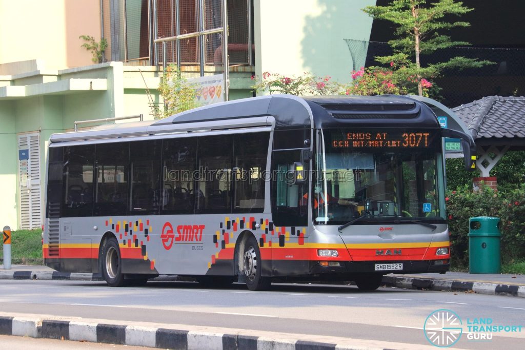 Bus 307T: SMRT MAN A22 (SMB1582R)