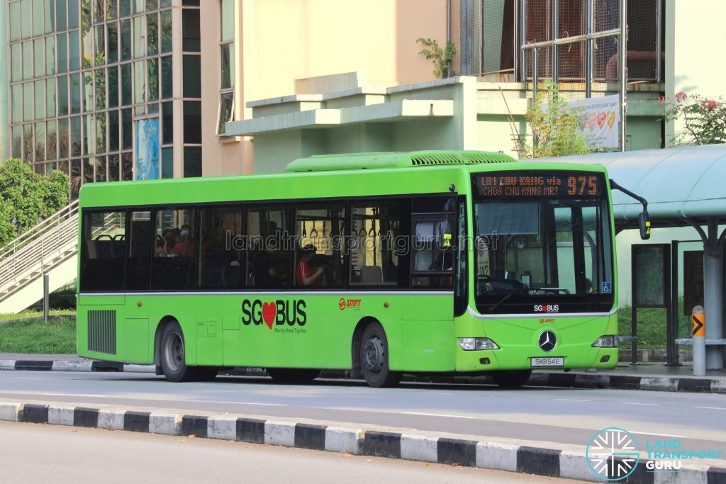 Bus 975: SMRT Mercedes-Benz OC500LE (SMB54E)