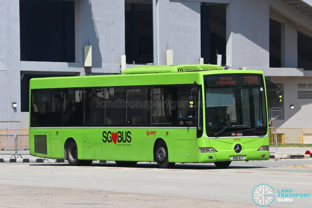 Bus 700A: SMRT Mercedes-Benz OC500LE (SMB91Y)