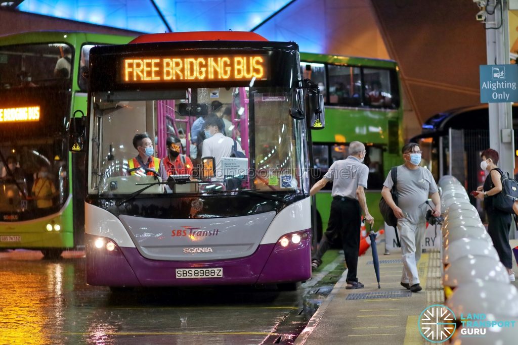 SBS Transit EWL Free Bridging Bus (SBS8988Z) at Jurong East Temp Int