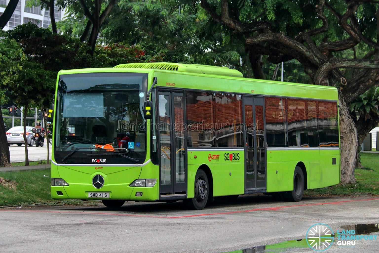 SMRT Buses Mercedes-Benz OC500LE (SMB41S) | Land Transport Guru