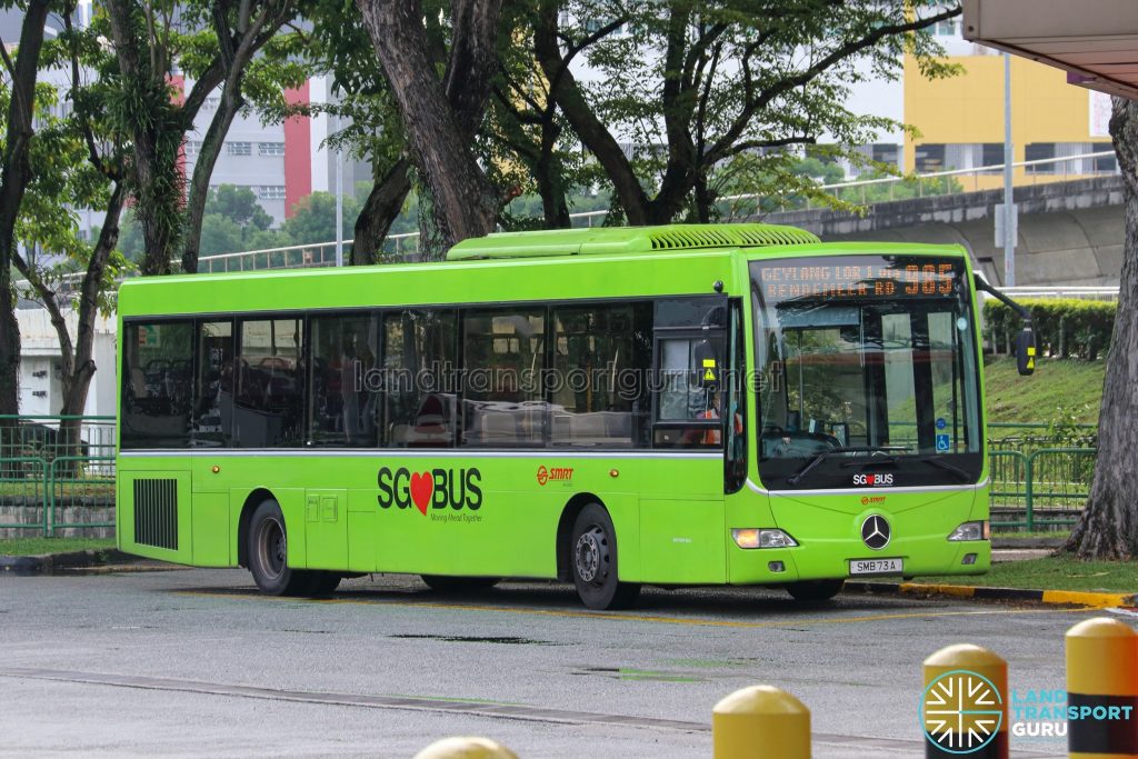 Bus 985 - SMRT Buses Mercedes-Benz OC500LE (SMB73A)