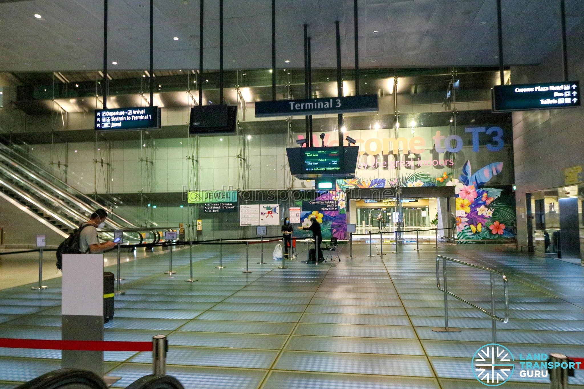 Singapore Changi Airport Terminal 3 Tour VR360 April 2021 
