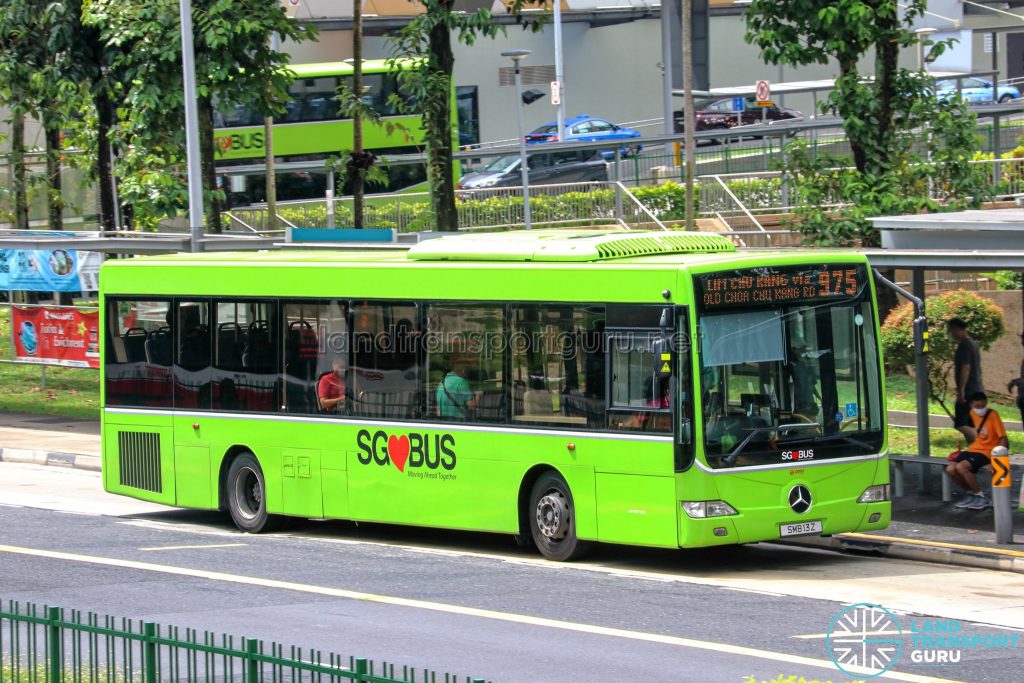 Bus 975 - SMRT Buses Mercedes-Benz OC500LE (SMB13Z)