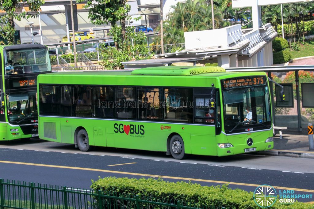 Bus 975 - SMRT Buses Mercedes-Benz OC500LE (SMB37E)