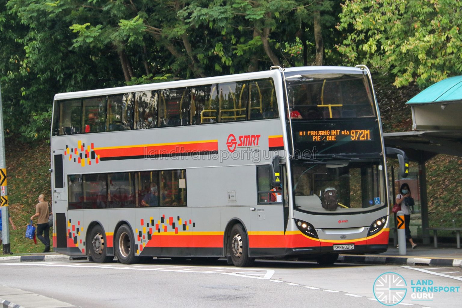 Bus 972M – SMRT Buses Alexander Dennis Enviro500 (SMB5021S) | Land ...