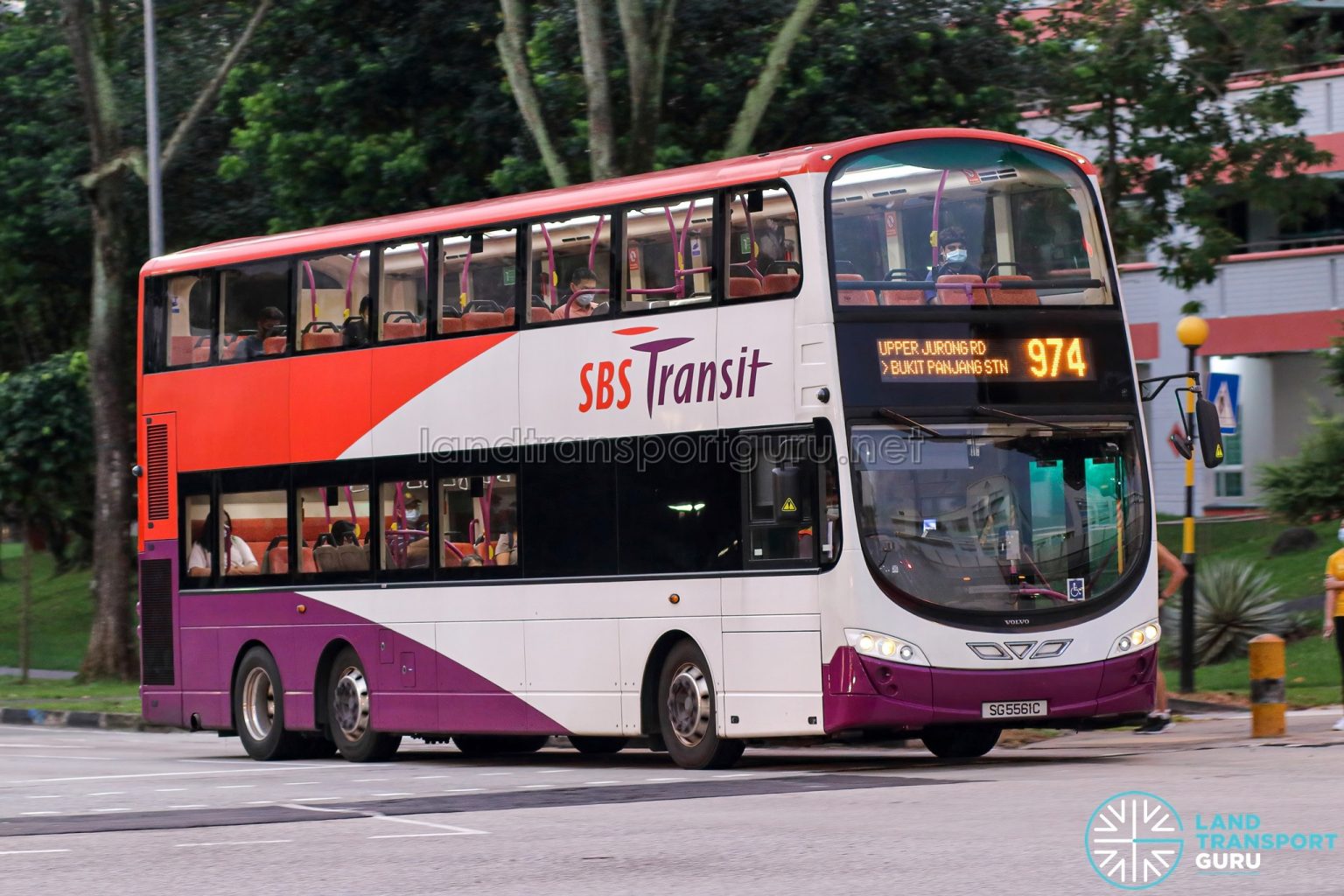 Bus 974 – SBS Transit Volvo B9TL Wright (SG5561C) | Land Transport Guru