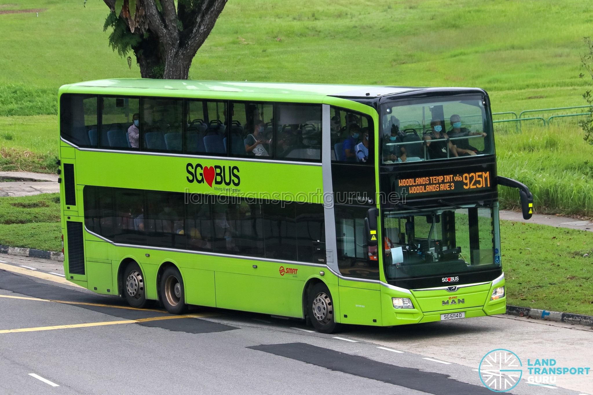 SMRT Bus Service 925M