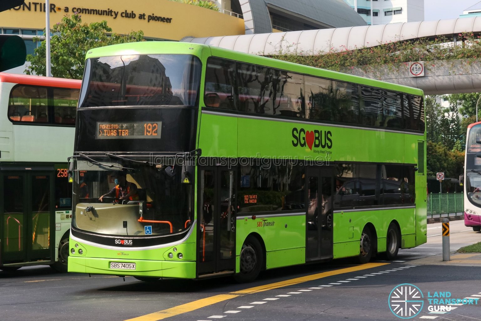 Bus 192 – SBS Transit Volvo B9TL CDGE (SBS7405X) | Land Transport Guru