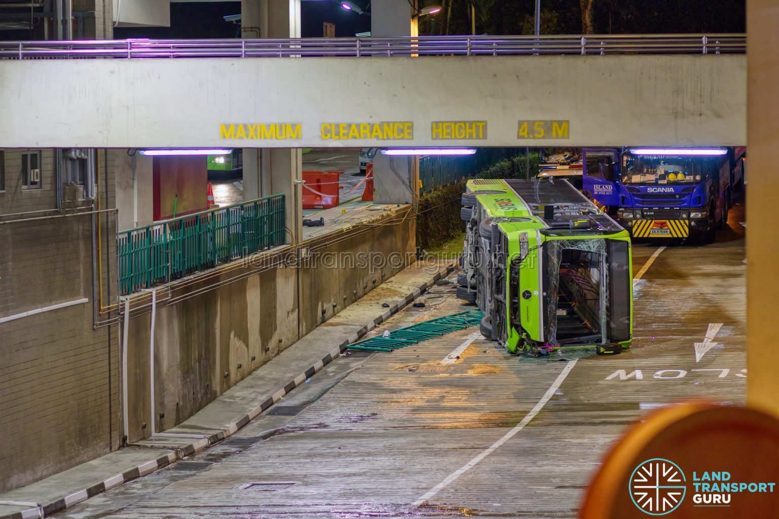 Bukit Batok Bus Interchange Accident (Jul 2021) – SBS6403H Flipped On ...