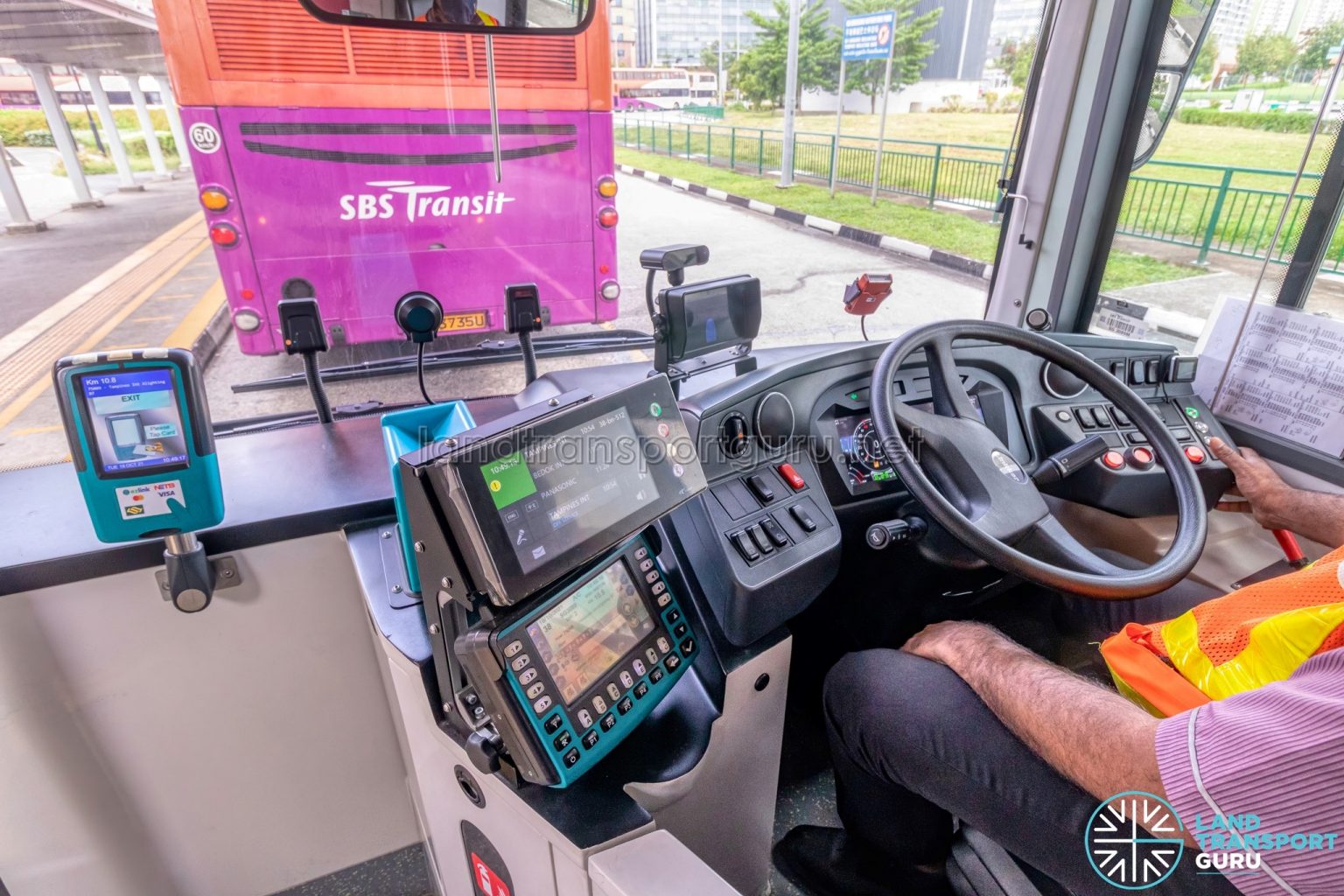 Linkker LM312 – Driver’s Cab | Land Transport Guru