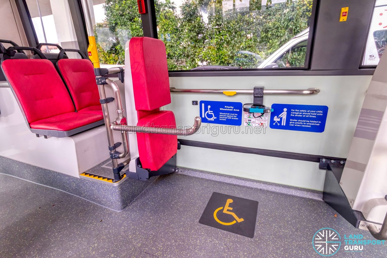 Linkker LM312 – Interior – Wheelchair Bay with Stroller Restraint ...