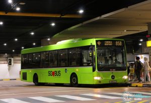 Bus 858 - Tower Transit Mercedes-Benz OC500LE (SMB62G)