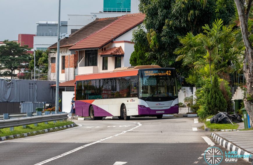 SBS Transit Bus Service 42