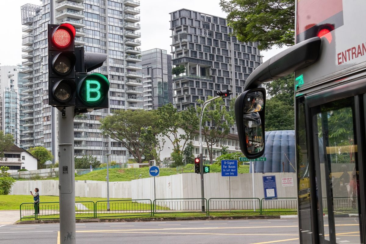 Bus Priority Signal Light – Orchard Turn | Land Transport Guru