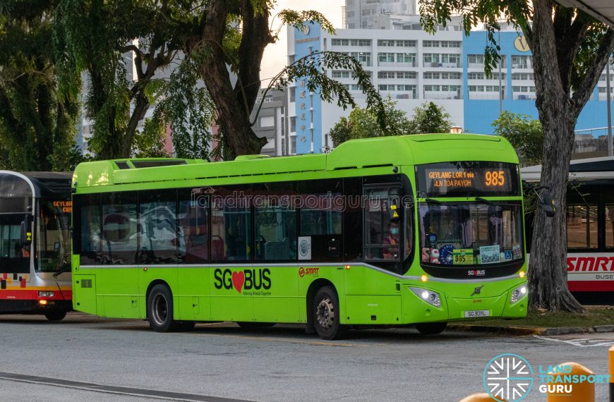 SMRT Bus Service 985