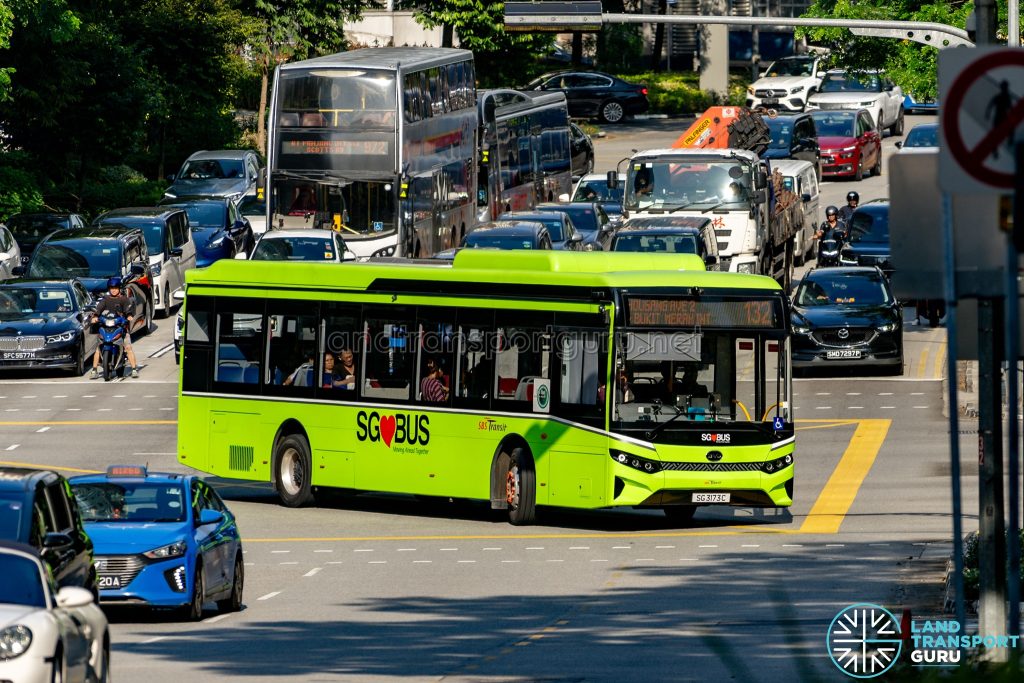 Bus 132 - SBS Transit BYD BC12A04 (SG3173C)