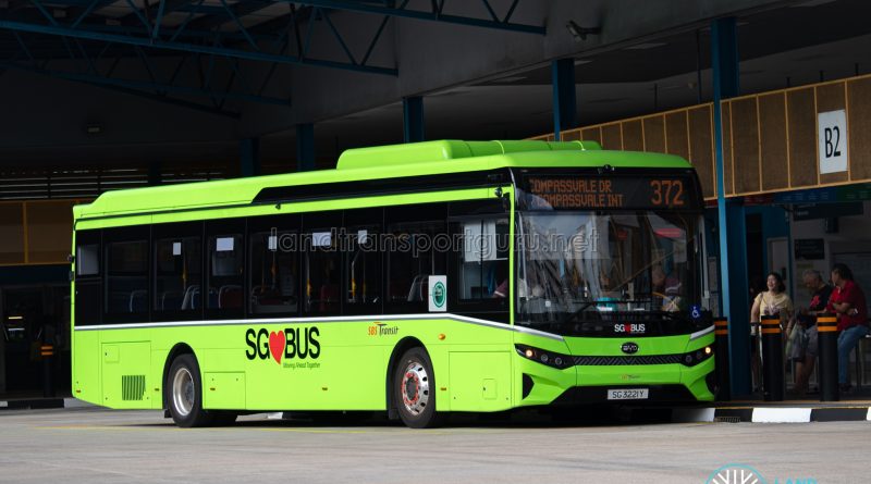 Bus 372 - SBS Transit BYD BC12A04 (SG3221Y)